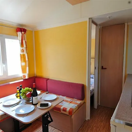 Camping Treumal Кемпинг