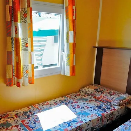 Camping Treumal Кемпинг